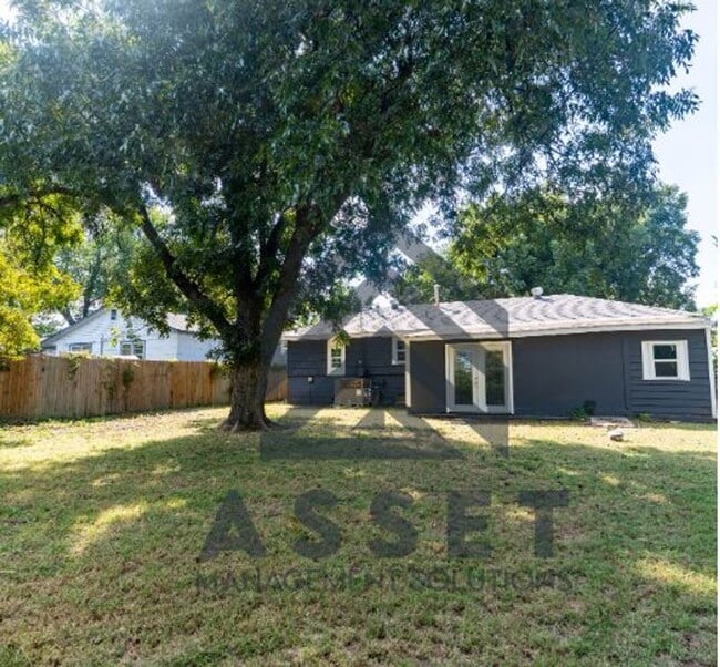 Building Photo - 4 Bedroom Available for Lease & Rent to Own!