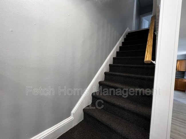 Building Photo - 538 Chester St