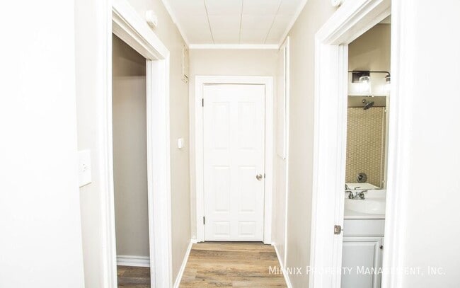 Building Photo - 2404 27th St