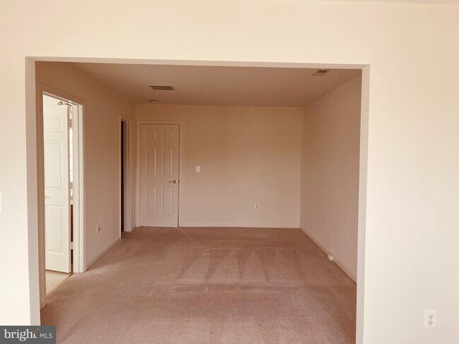 Building Photo - 16802 Sweeney Ln