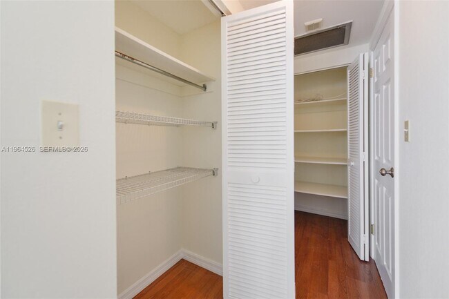 Building Photo - 1980 S Ocean Dr