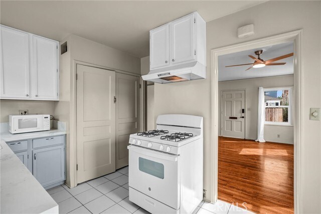 Building Photo - 5653 2nd St