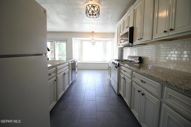 Building Photo - 19014 Armington Dr