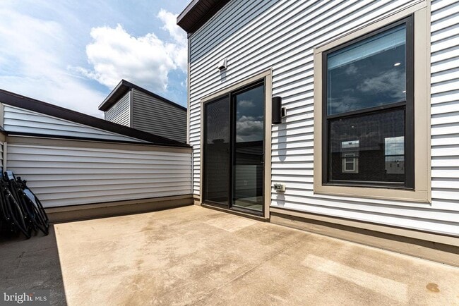 Building Photo - 2503 Emerald Branch Dr