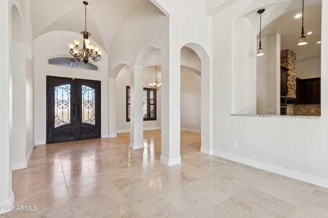 Building Photo - 11407 E Bellflower Ct