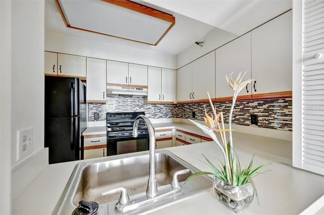 Building Photo - 2333 Feather Sound Dr