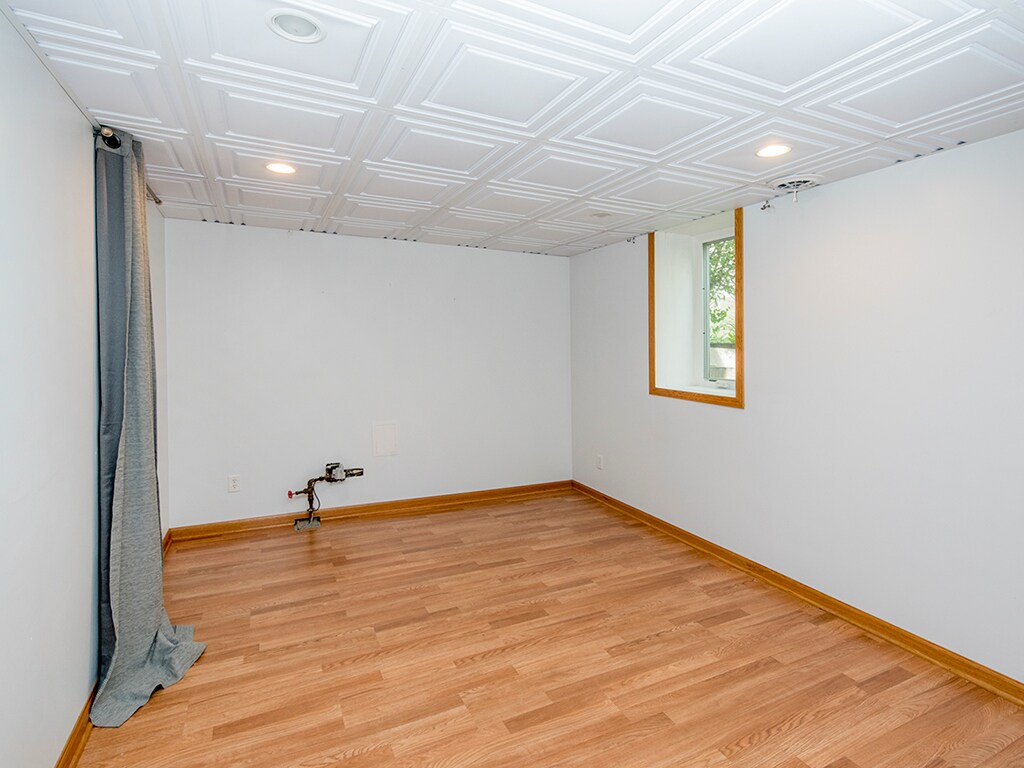 Basement Large Room - 961 18th Ave SE