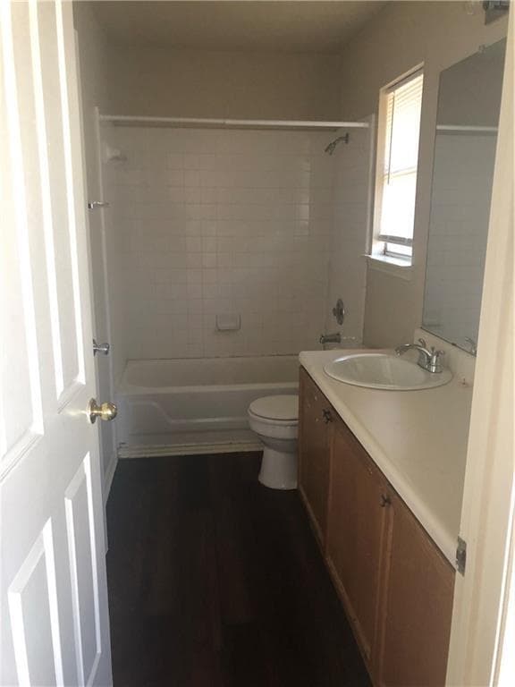Building Photo - 5805 Lark Creek Dr