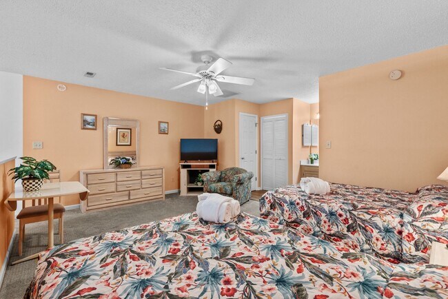 Building Photo - All Inclusive Seasonal Rental Available NOW-3/31/2026