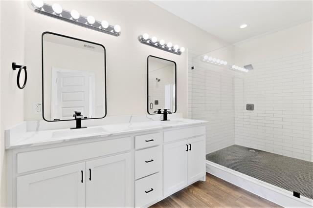 Building Photo - 3002 Rochester St