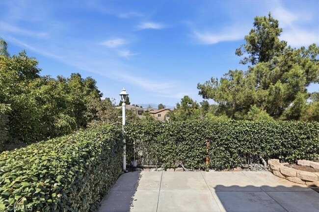 Building Photo - 9196 Pioneer Ln