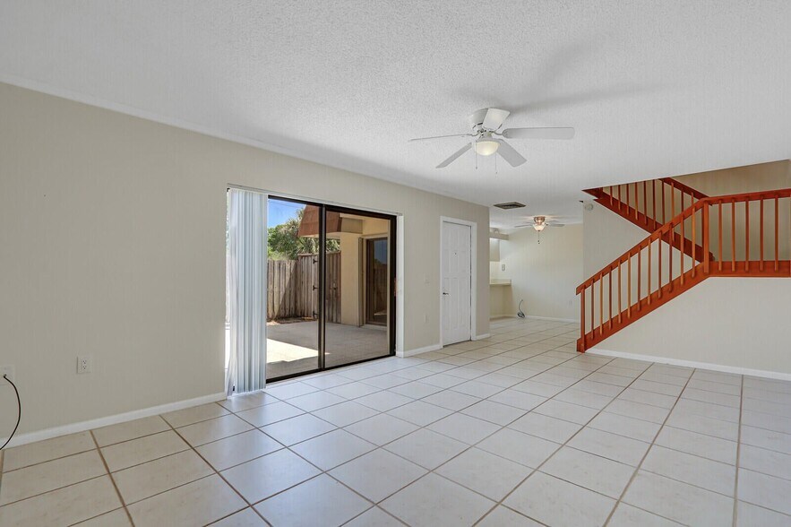 Building Photo - 3026 30th Ct