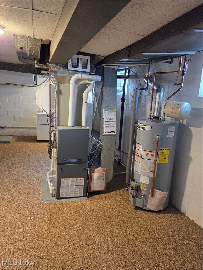 Building Photo - 3698 Washington Blvd