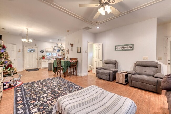 Building Photo - 88 Steelaway Ln