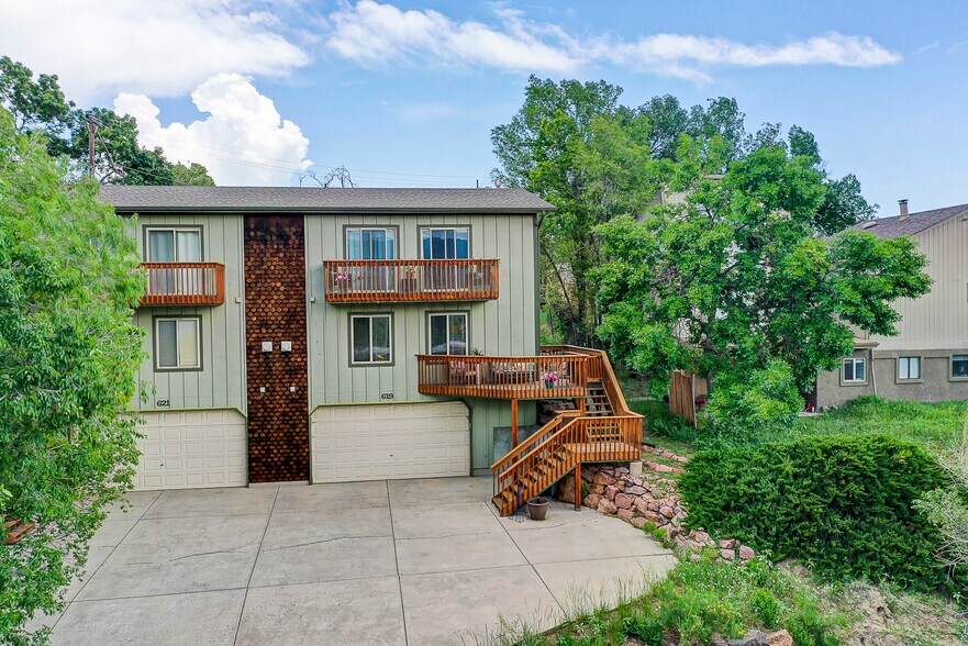 Primary Photo - 619 Manitou Blvd