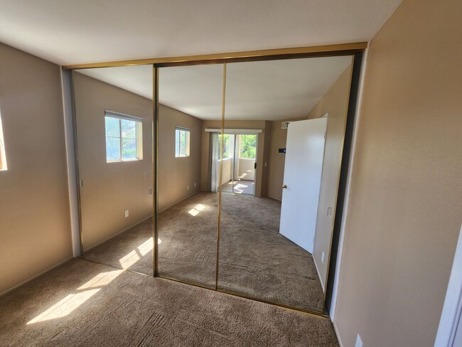 Building Photo - 11355 Affinity Ct