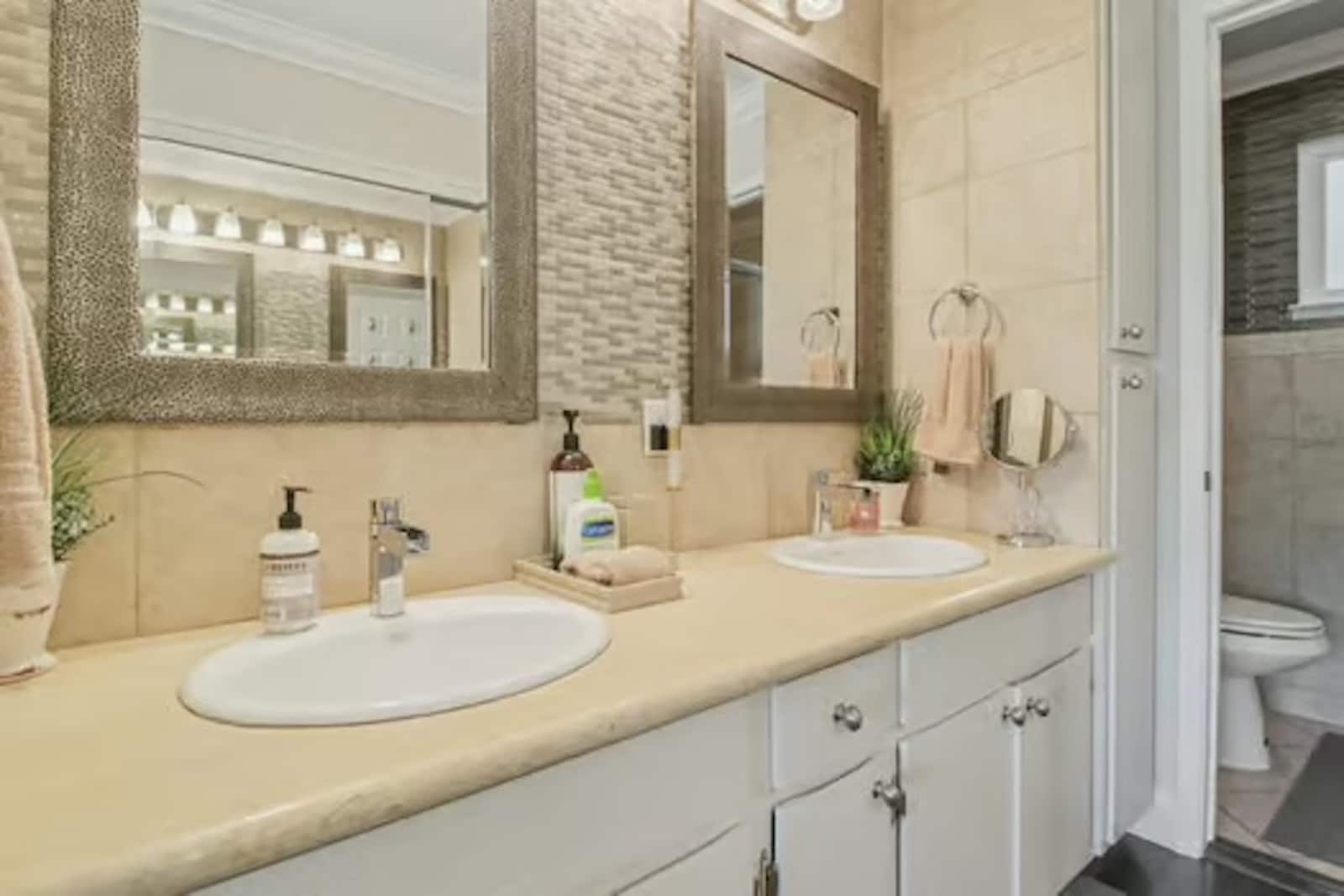 Building Photo - 109 Lower Ter