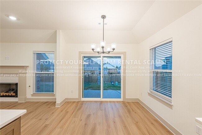 Building Photo - 4173 W Barhem Dr