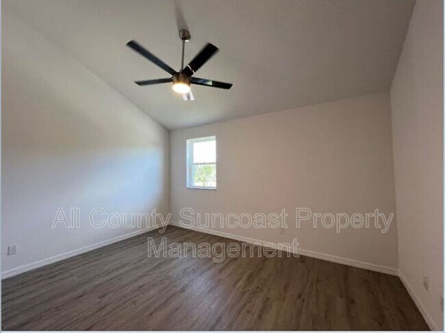 Building Photo - 1278 Jade Pl