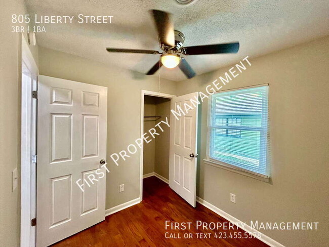 Building Photo - 805 Liberty St