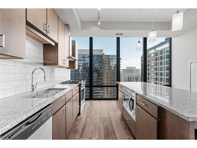 Building Photo - 465 Nicollet Mall