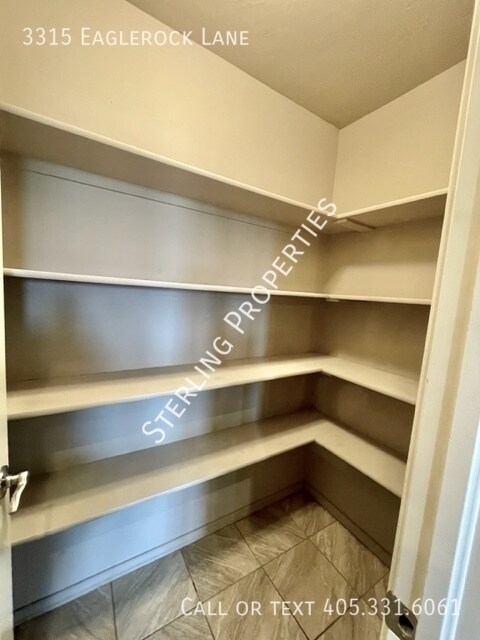 Building Photo - 3315 Eaglerock Ln