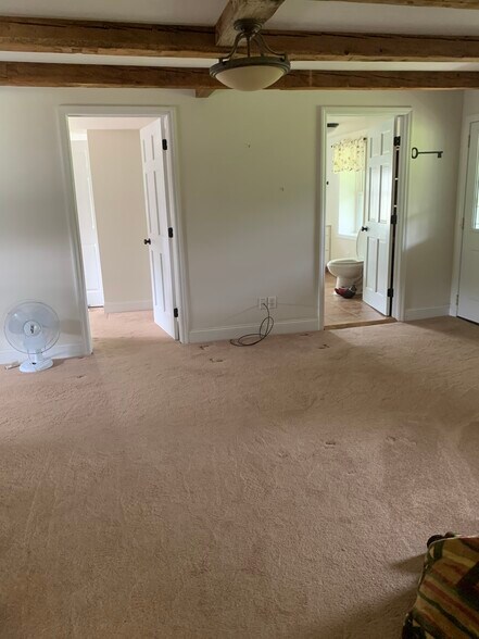 Ground floor master with walk-in closet and full bath - 56 Finney Rd