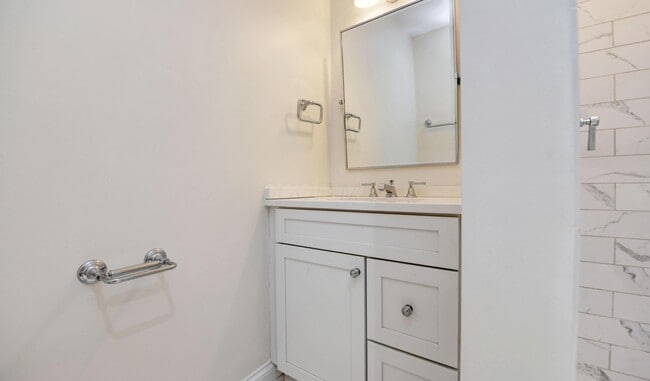 Building Photo - 65 S 5th St