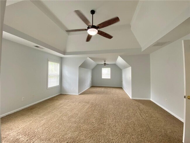 Building Photo - 6405 Knighted Ct