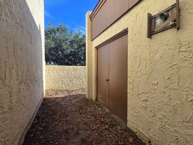 Building Photo - Beautiful 2 Bedroom 2 Bathroom Unit in Wil...