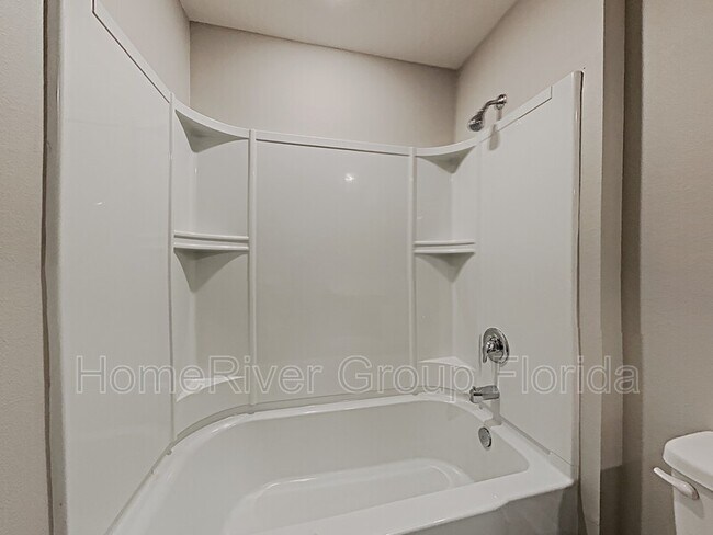 Building Photo - 1904 Michigan Way