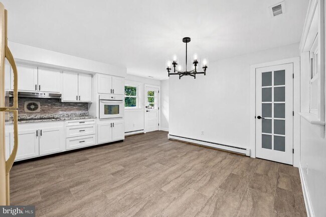 Building Photo - 46 Browning Ave