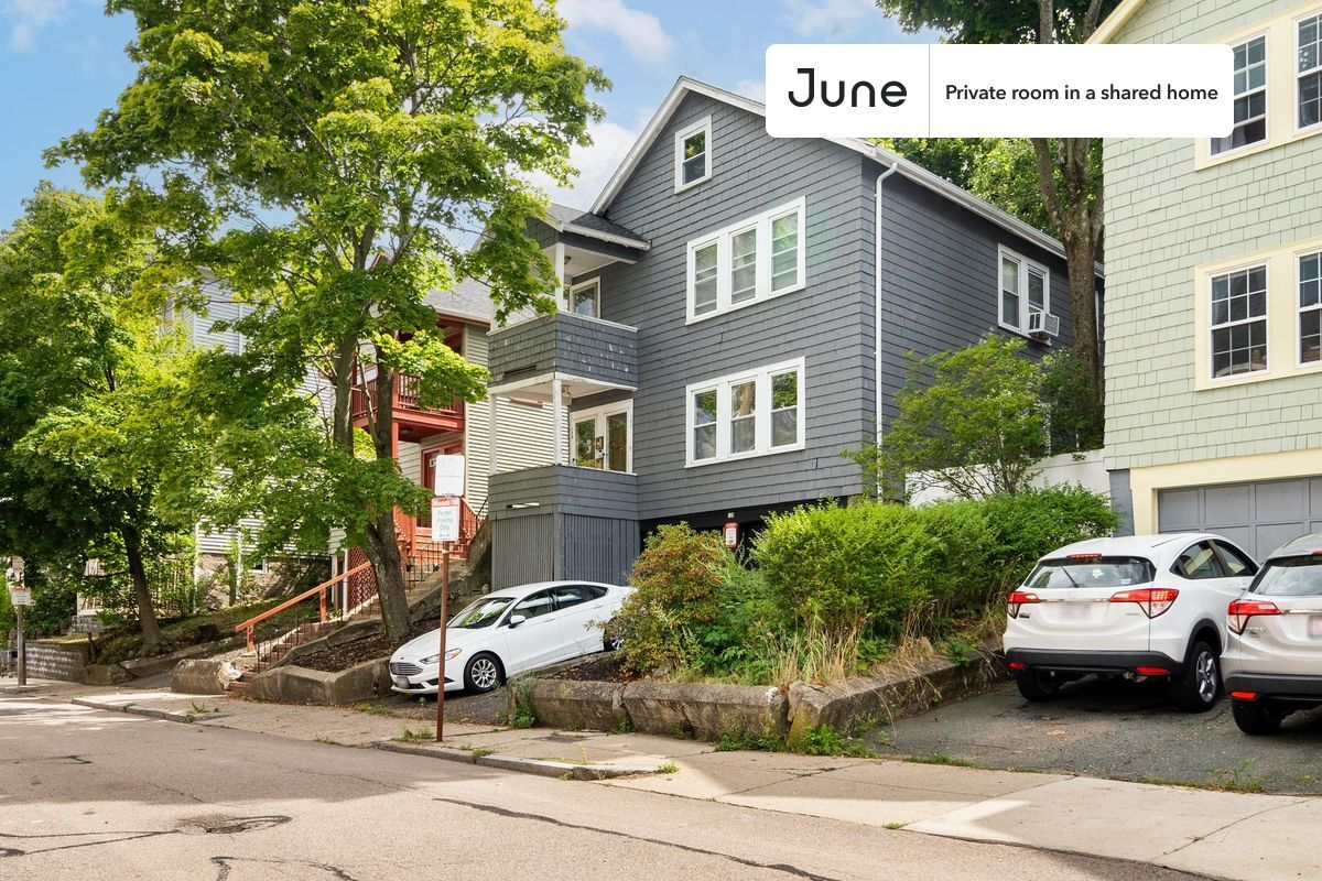 Building Photo - Room in Shared 4 bed/1 bath home in Mission Hill