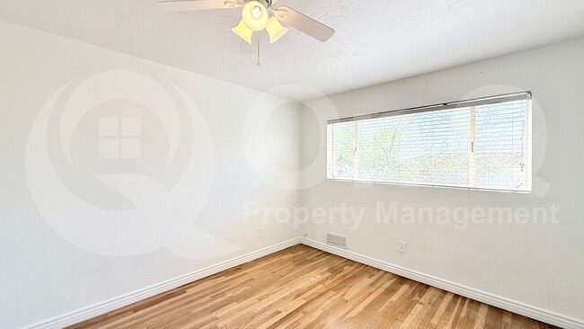 Building Photo - 2212 E La Mirada St