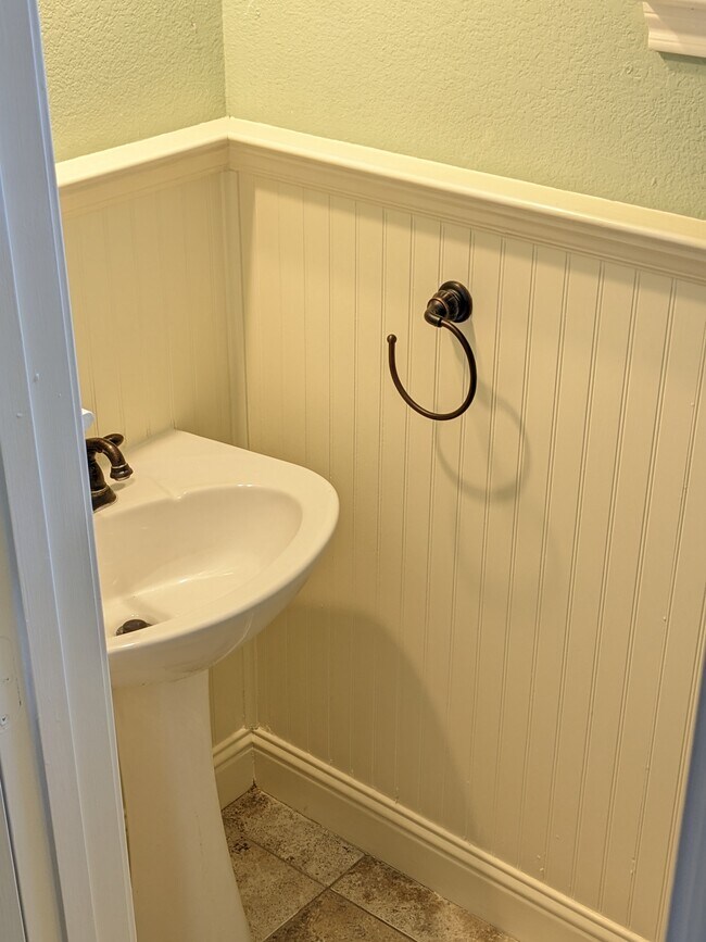 Powder - 2309 Acorn Bend