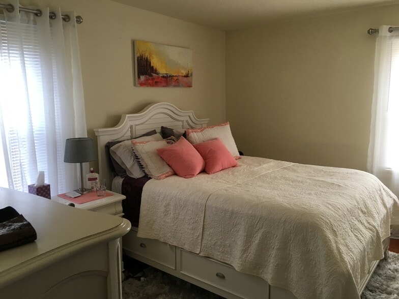 Bedroom - 1358 Herlin Pl