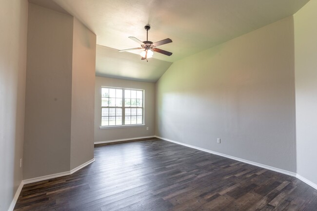 Building Photo - Rent to Own in Edmond!