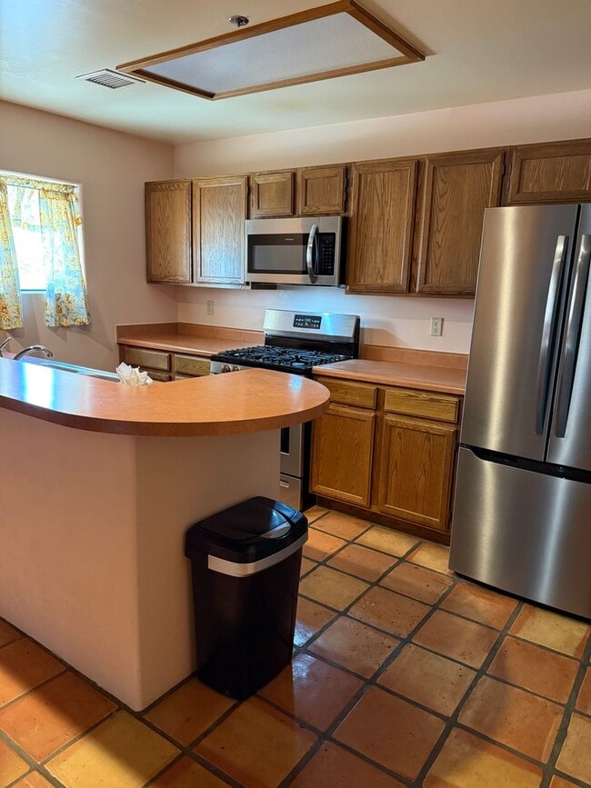 Building Photo - Southwest Casita in Convenient Location