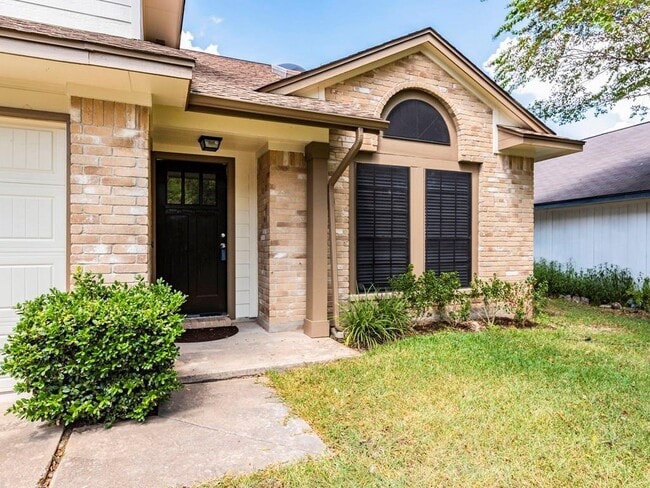 Building Photo - 12328 Thompkins Dr