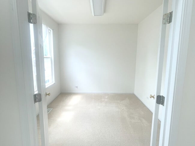 Building Photo - 1884 Fescue Dr