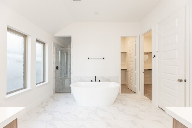 Building Photo - 2802 Sweet Honey Ln