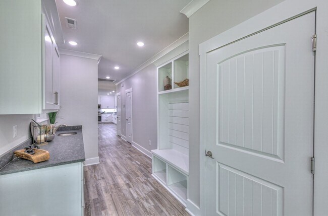 Building Photo - 3931 Taylors Store Rd