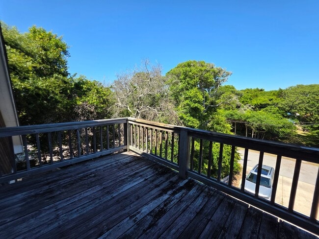 Building Photo - Island Living Just Steps from the Beach – Charming 3BR Retreat in Emerald Isle