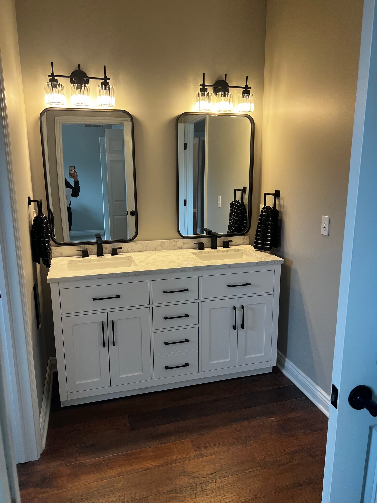 2nd Full Bath - 3269 Grey Village Dr