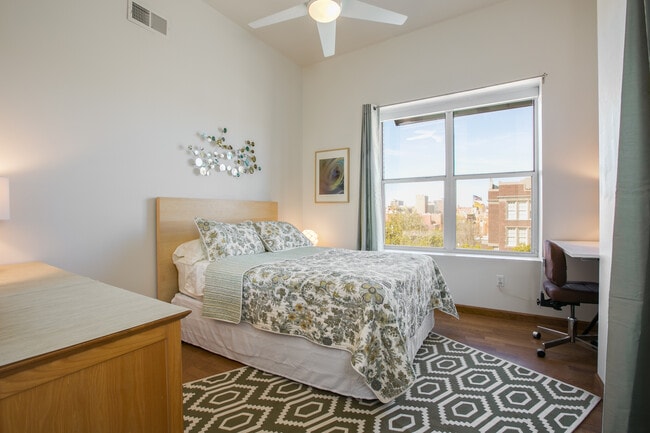 Building Photo - 401 Central Ave NE