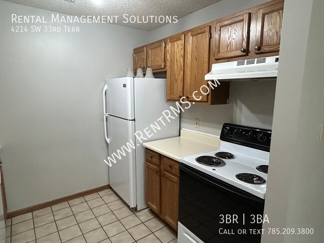 Building Photo - 4214 SW 33rd Terrace
