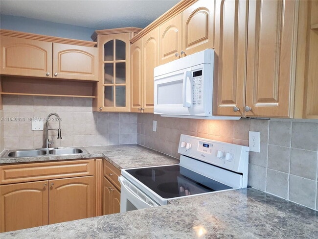 Building Photo - 1519 W 42nd Pl