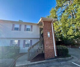 Building Photo - 410 Commons Dr