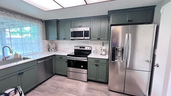 Building Photo - 3376 Hartselle Way
