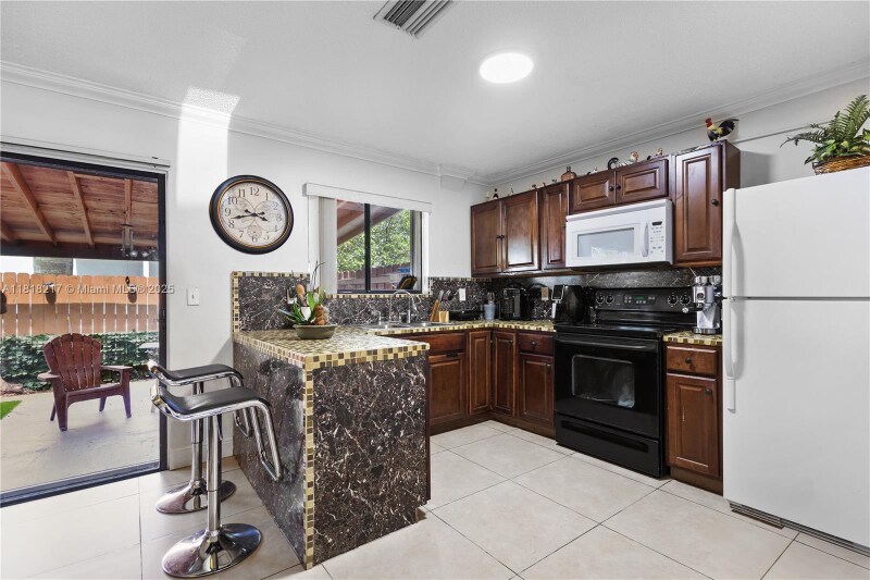 Building Photo - 8360 NW 8th St